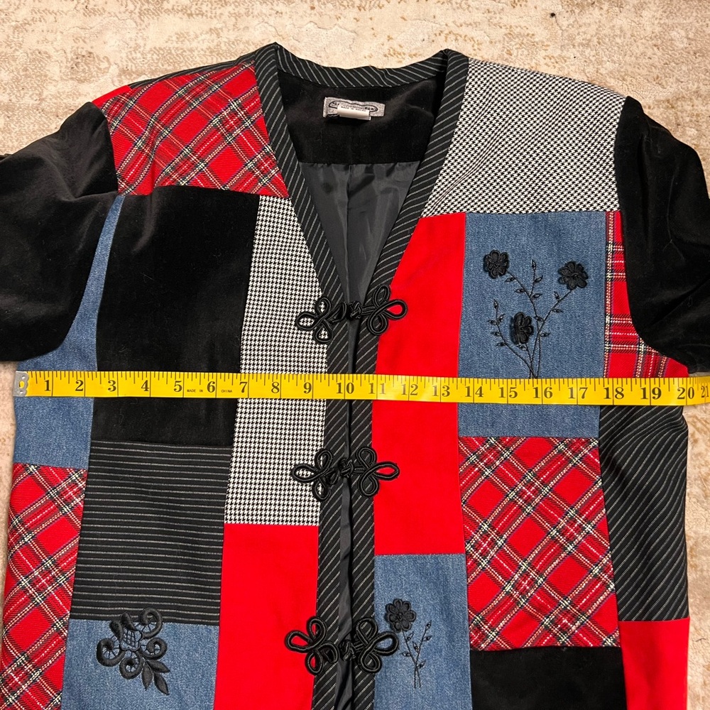 Chic‎ Patchwork Women's Blazer - Black, Red, and Blue - Picture 5 of 7